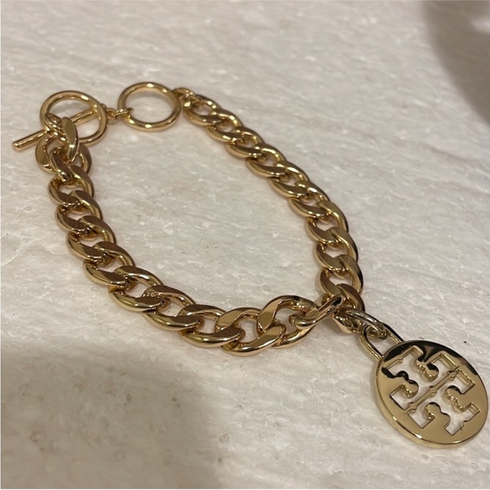 NEW✨Tory Burch Round logo bracelet - Picture 2 of 8